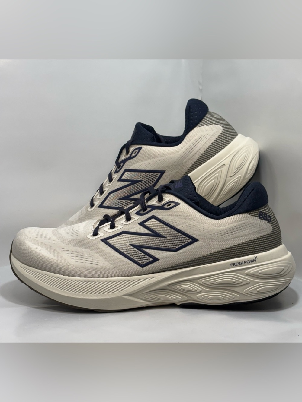 New Balance Fresh Foam X 880v15 Men's Size 13 Linen Navy Running Shoes M880C15